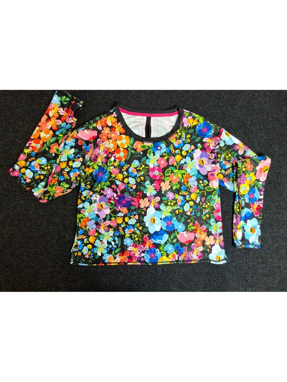 Johnny Was Bee Active Floral Boho Performance Top Size M
